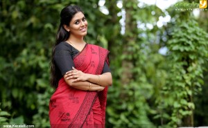 iniya-latest-photos-30053