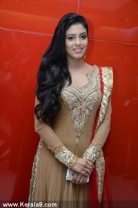 iniya-latest-photoshoot-00224