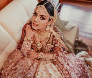 iniya latest photoshoot 6534-001