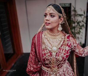 iniya latest photoshoot 6534-002