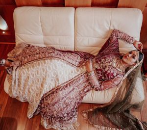 iniya latest photoshoot 6534-005