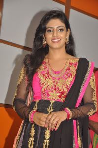 iniya-latest-pics-00132