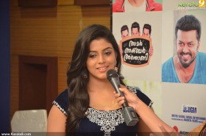 iniya-latest-pics-02686