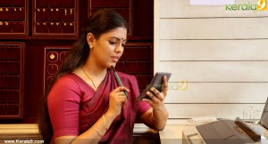 iniya-latest-pics-100-00126