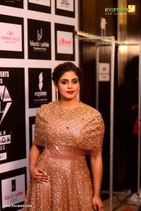 iniya-latest-pics-443-00478