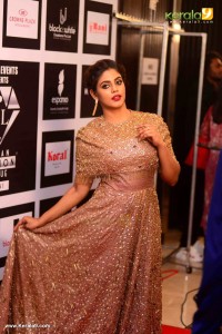 iniya-latest-pics-443-00557