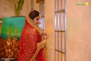 iniya-latest-picture-gallery-765-00353