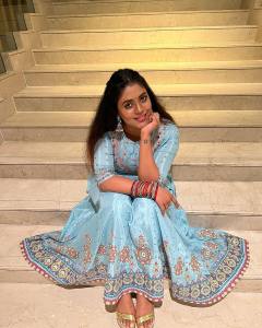 iniya-latest-pictures-002