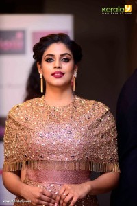 iniya-latest-pictures-234-00397