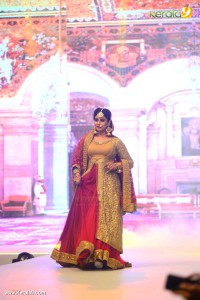 iniya-latest-pictures-234-00550
