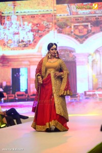 iniya-latest-pictures-234-0063