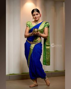iniya latest stills-002