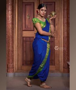 iniya latest stills-003