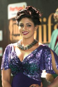 iniya-latest-stills-320-00192