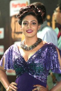 iniya-latest-stills-320-00210