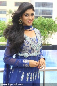 iniya-photos-00166