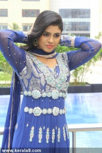 iniya-photos-00234