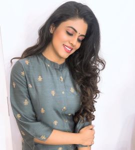 iniya photos gallery-001