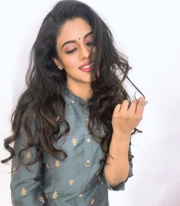iniya photos gallery-002