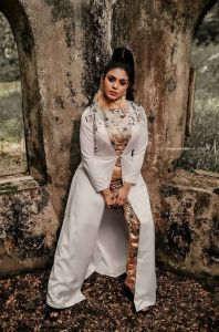 iniya-recent-photos-010