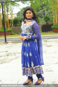 iniya-stills-00295