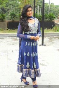 iniya-stills55