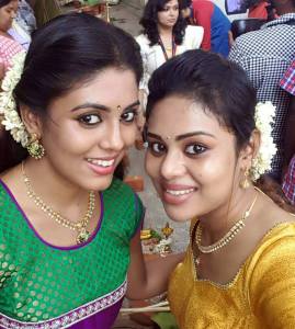 south-actress-iniya-photos-092-0029