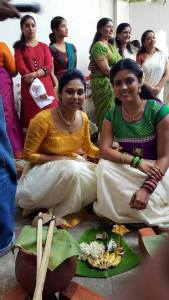 south-actress-iniya-photos-092-00754