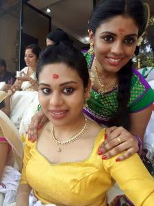 south-actress-iniya-photos-09297