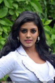 8762actress_iniya_latest_pictures_22
