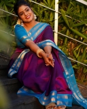 actress-iniya-in-saree-photos-003