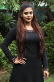 iniya-latest-pictures-444-00149