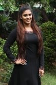 iniya-latest-stills-098-00179