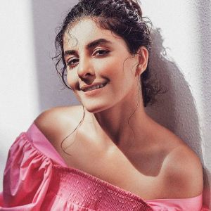 1_isha-talwar-photos-hd-006