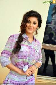 isha-talwar-hd-pics-00439