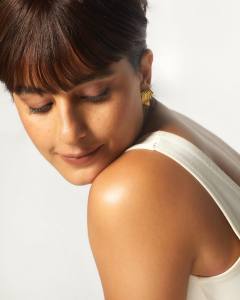 isha-talwar-latest-photoshoot-pictures-012