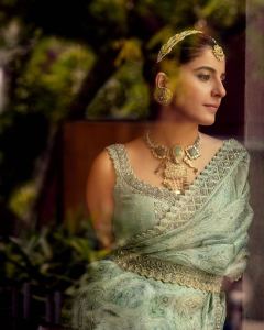 isha-talwar-latest-photoshoot-pictures