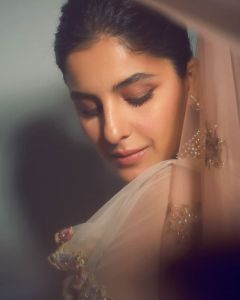 isha talwar latest photoshoot7856-3