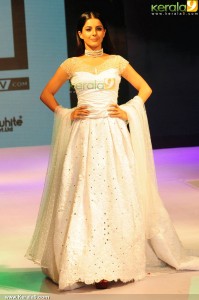 isha-talwar-latest-pics-10052
