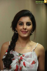isha-talwar-latest-stills-01150