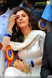 isha_talwar_latest_photo_shoot-00563