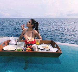 kajal agarwal honeymoon pics latest-016