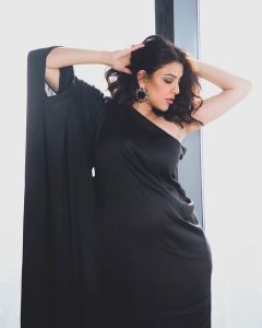 kajal-aggarwal-latest-photoshoot-in-black-003