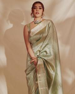 kajal-aggarwal-new-photos-in-pista-green-saree-003