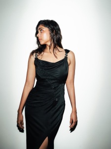kalyani-priyadarshan-glamour-photoshoot-in-black-gown-style-dress-008