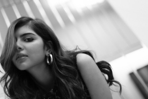 kalyani-priyadarshan-in-full-black-dress-ideas-008