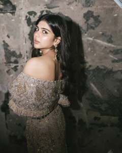 kalyani-priyadarshan-in-off-shoulder-gown-dress-golden-colour-photos-004