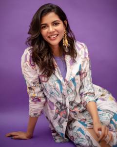 kalyani-priyadarshan-in-printed-dress