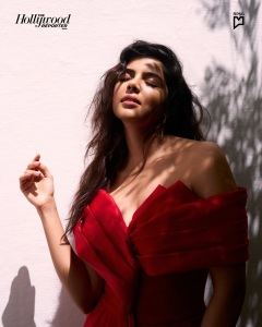 kalyani-priyadarshan-in-red-gown-with-open-neck-design-002