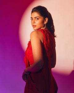 kalyani-priyadarshan-in-red-saree-photos-001